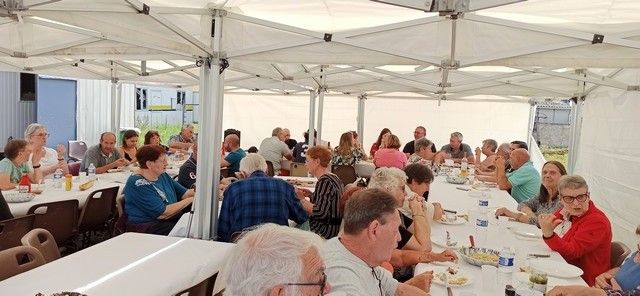 repas benevoles sept (12).jpg